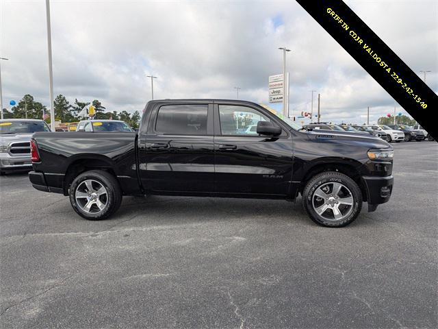 2025 RAM 1500 Tradesman Crew Cab 4x4 57 Box