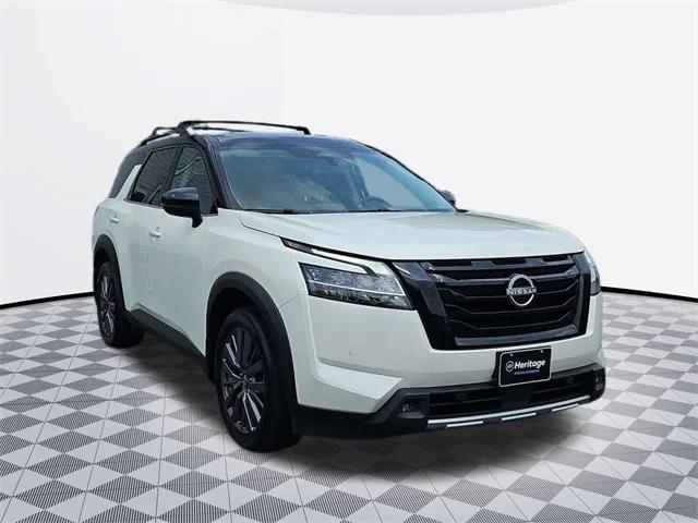2023 Nissan Pathfinder SL 4WD