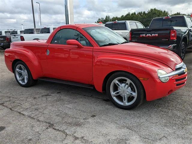 2004 Chevrolet SSR Base 2004 Chevrolet SSR Base