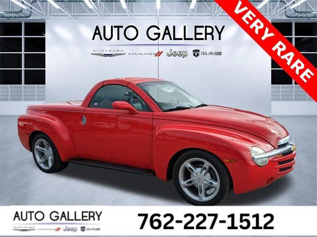 2004 Chevrolet SSR Base 2004 Chevrolet SSR Base