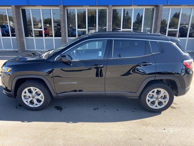 2025 Jeep Compass Latitude 4x4 2025 Jeep Compass Latitude 4x4