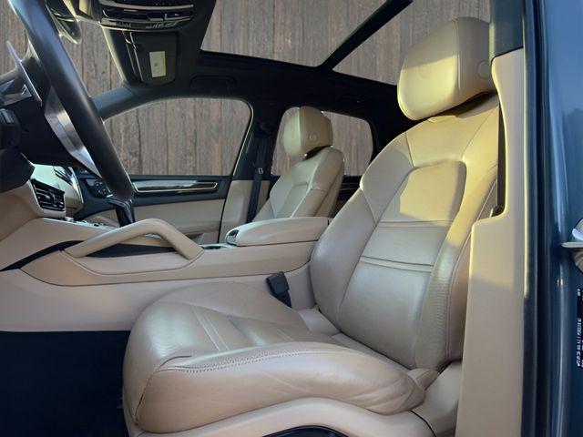 2020 Porsche Cayenne Base