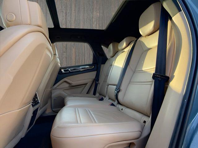 2020 Porsche Cayenne Base