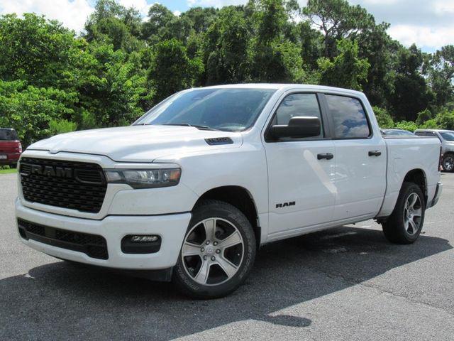2025 RAM 1500 Tradesman Crew Cab 4x2 57 Box