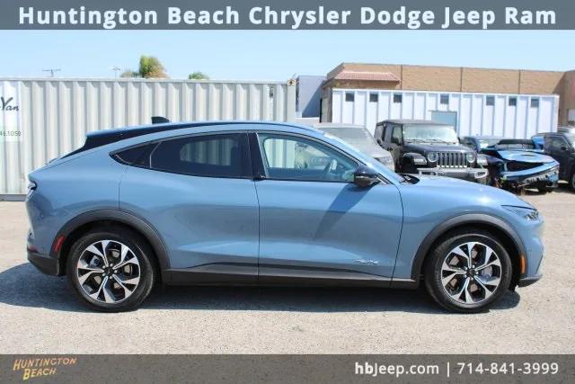 2024 Ford Mustang Mach-E Select 2024 Ford Mustang Mach-E Select