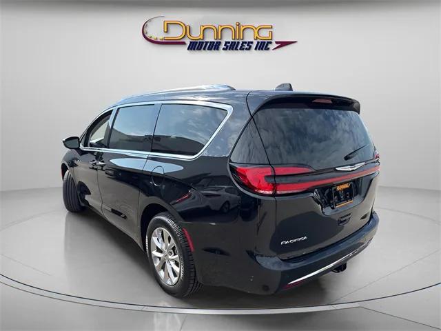 2021 Chrysler Pacifica Touring L AWD