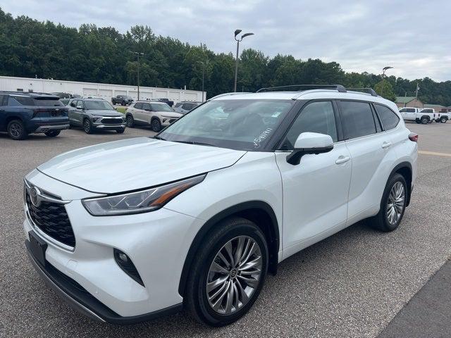 2023 Toyota Highlander Platinum