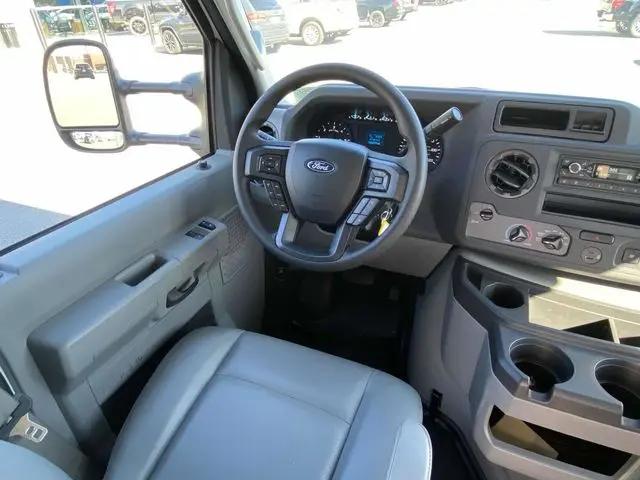 2025 Ford E-350 Cutaway E-Series Cutaway