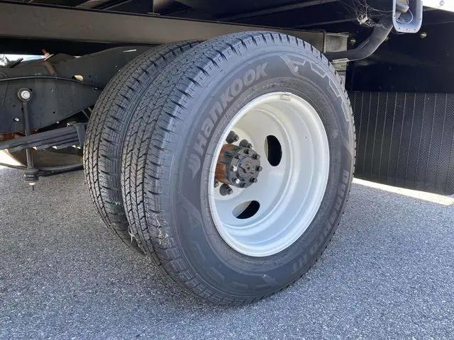 2025 Ford E-350 Cutaway E-Series Cutaway