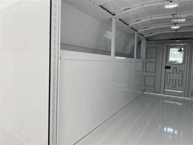 2026 Ford E-350 Cutaway E-Series Cutaway