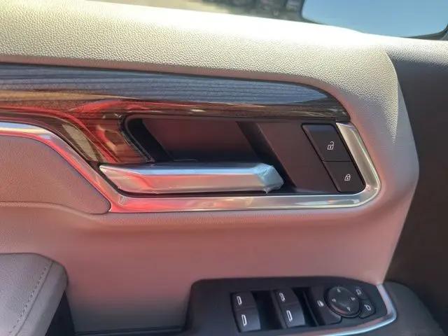2026 Chevrolet Silverado 1500 4WD Crew Cab Standard Bed LT