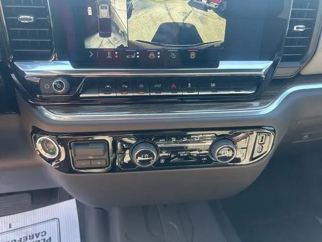 2026 Chevrolet Silverado 1500 4WD Crew Cab Standard Bed LT