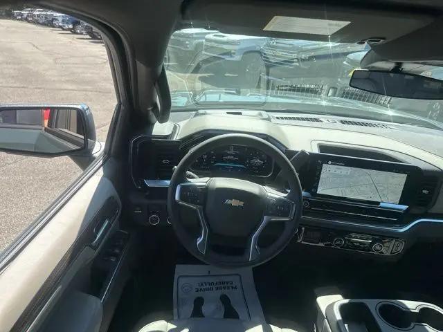 2026 Chevrolet Silverado 1500 4WD Crew Cab Standard Bed LT