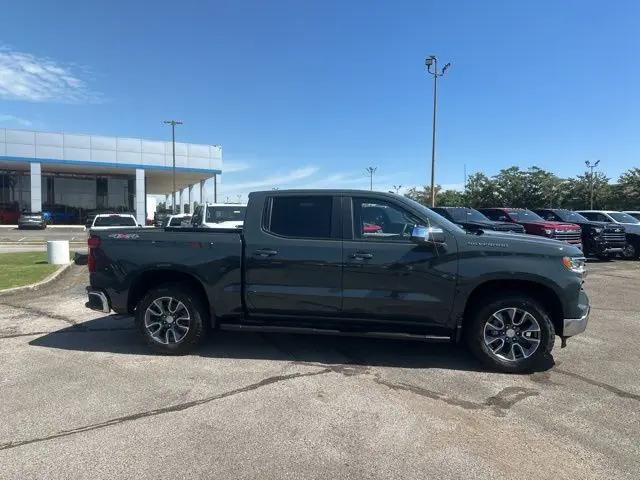 2026 Chevrolet Silverado 1500 4WD Crew Cab Standard Bed LT