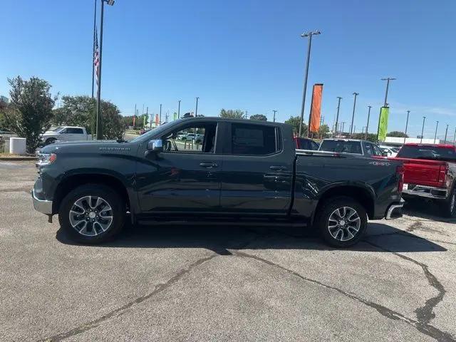 2026 Chevrolet Silverado 1500 4WD Crew Cab Standard Bed LT