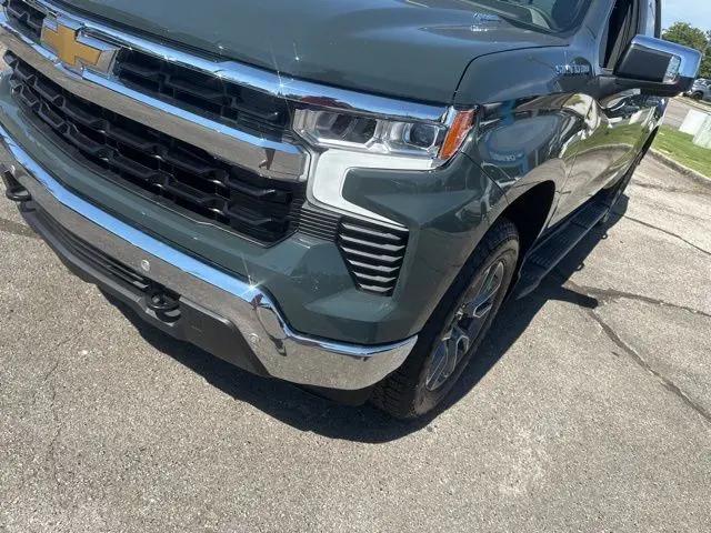 2026 Chevrolet Silverado 1500 4WD Crew Cab Standard Bed LT