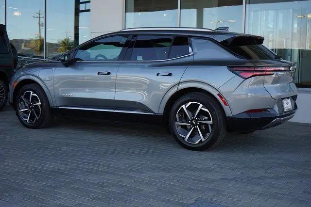 2025 Chevrolet Equinox LT 2
