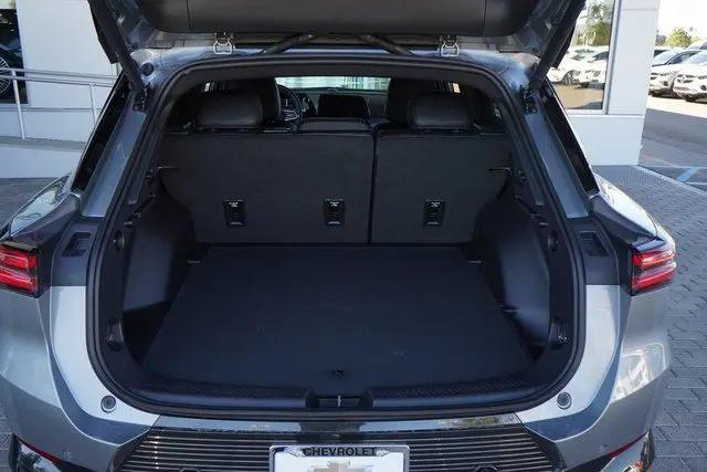 2025 Chevrolet Equinox LT 2
