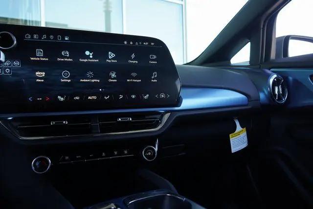 2025 Chevrolet Equinox LT 2