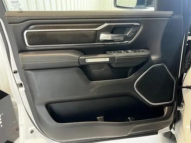 2022 Ram 1500 Laramie Crew Cab 4x4 5'7" Box