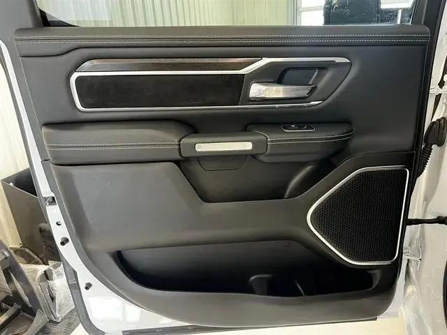 2022 Ram 1500 Laramie Crew Cab 4x4 5'7" Box