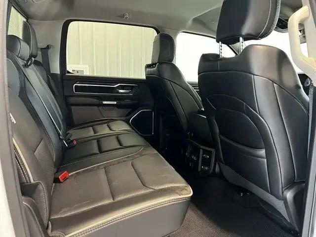 2022 Ram 1500 Laramie Crew Cab 4x4 5'7" Box
