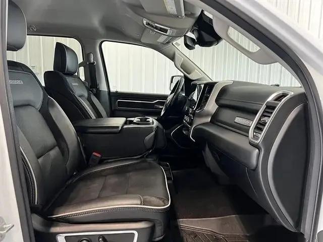 2022 Ram 1500 Laramie Crew Cab 4x4 5'7" Box