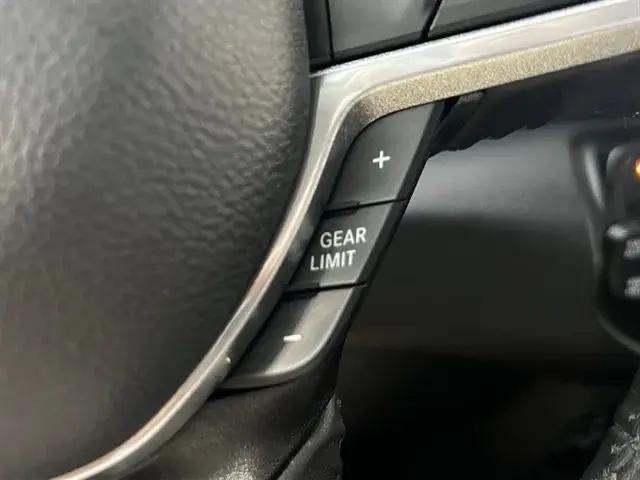 2022 Ram 1500 Laramie Crew Cab 4x4 5'7" Box