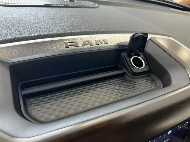 2022 Ram 1500 Laramie Crew Cab 4x4 5'7" Box