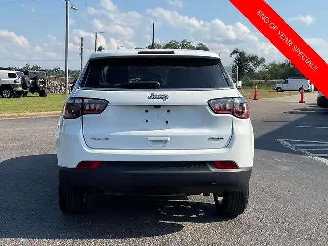 2022 Jeep Compass Latitude Lux 4x4