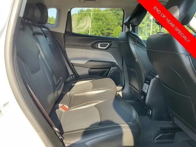 2022 Jeep Compass Latitude Lux 4x4