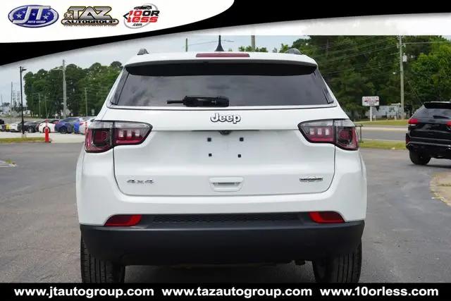2022 Jeep Compass Latitude Lux 4x4