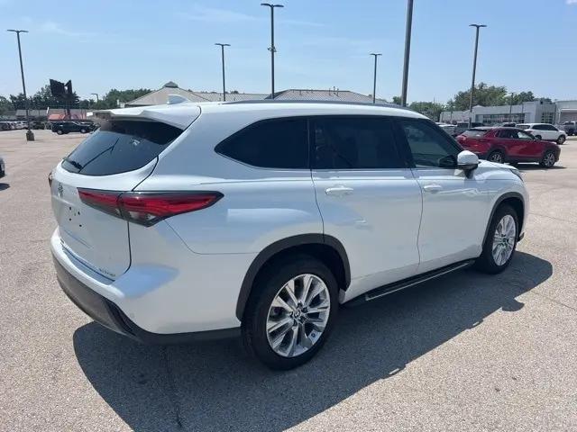 2022 Toyota Highlander Limited