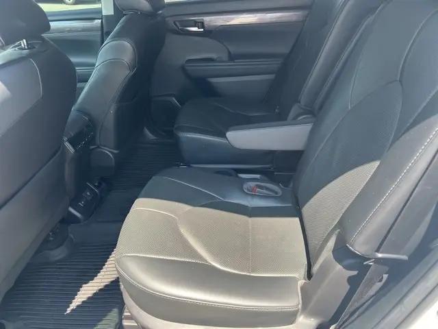 2022 Toyota Highlander Limited