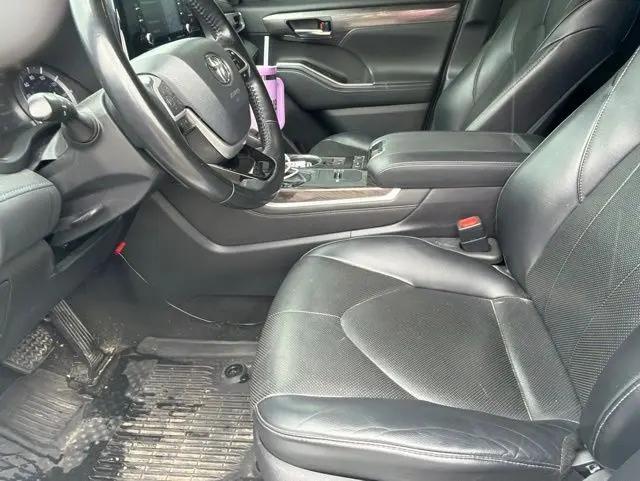 2022 Toyota Highlander Limited