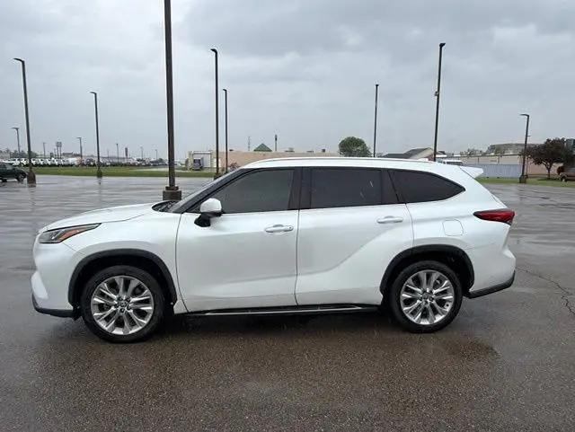 2022 Toyota Highlander Limited