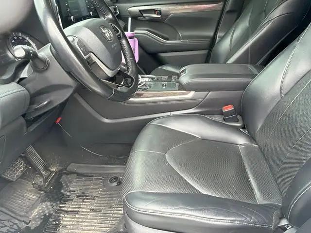 2022 Toyota Highlander Limited