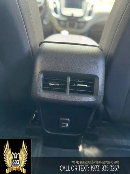 2022 Chevrolet Equinox AWD LT