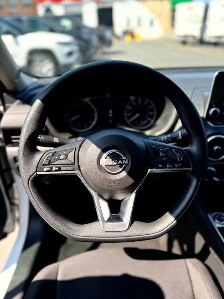 2024 Nissan Sentra SV Xtronic CVT