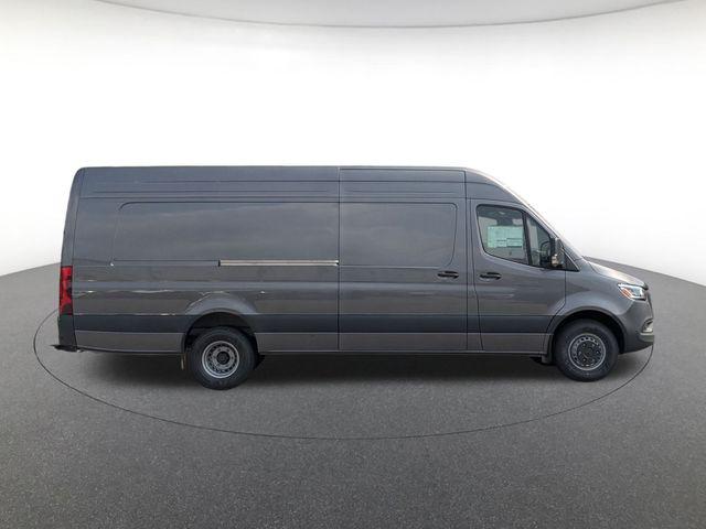 2025 Mercedes-Benz Sprinter 4500 High Roof 4-Cyl Diesel HO