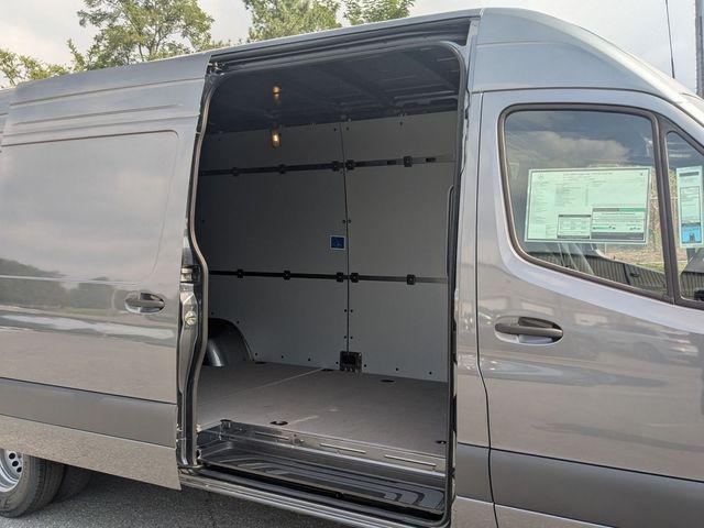 2025 Mercedes-Benz Sprinter 4500 High Roof 4-Cyl Diesel HO