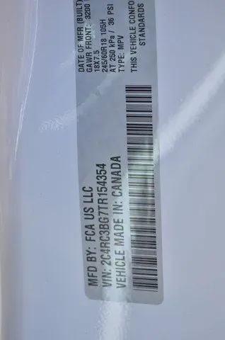 2026 Chrysler Pacifica Select