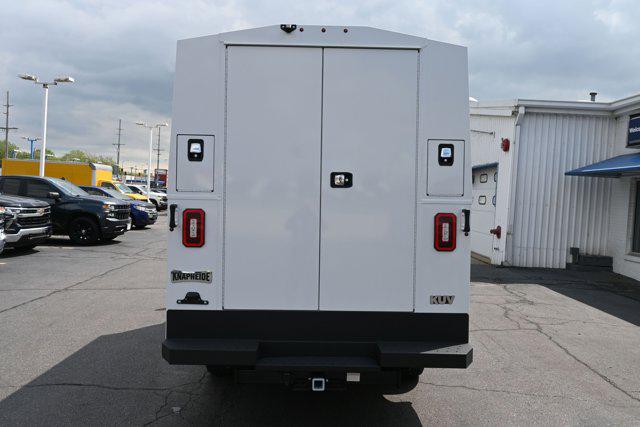 2025 Chevrolet Express Cutaway Work Van