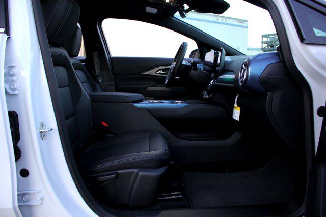 2025 Chevrolet Equinox LT 2