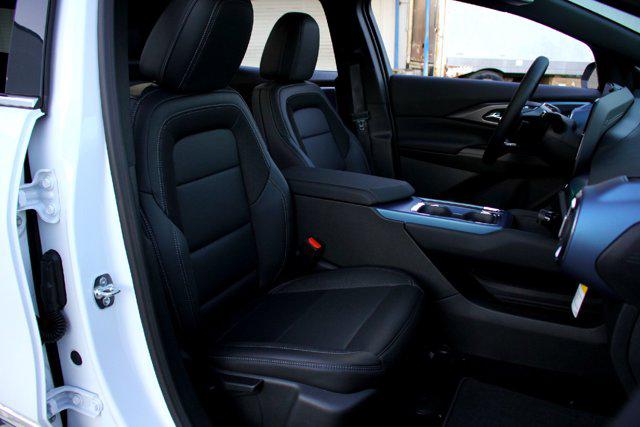 2025 Chevrolet Equinox LT 2