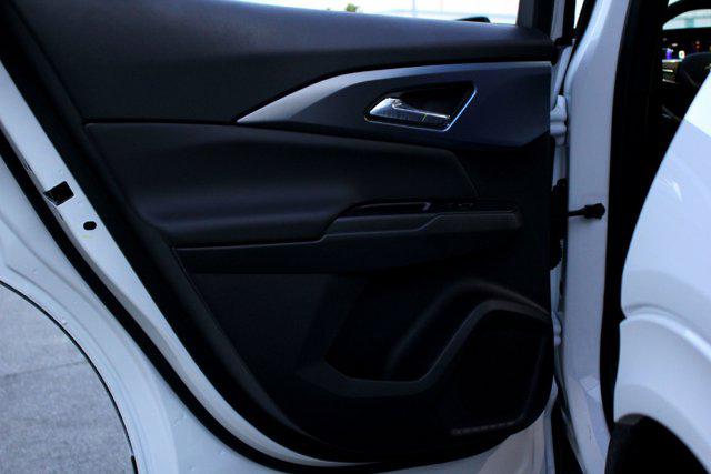 2025 Chevrolet Equinox LT 2