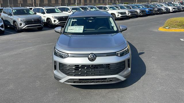 2025 Volkswagen Tiguan 2.0T SE