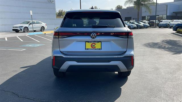 2025 Volkswagen Tiguan 2.0T SE