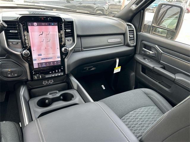 2025 RAM Ram 2500 RAM 2500 BIG HORN CREW CAB 4X4 64 BOX