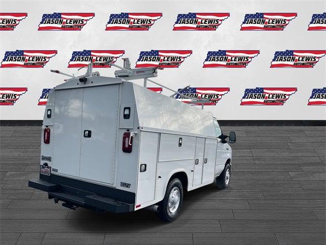 2022 Ford E-350 Cutaway Base Cutaway